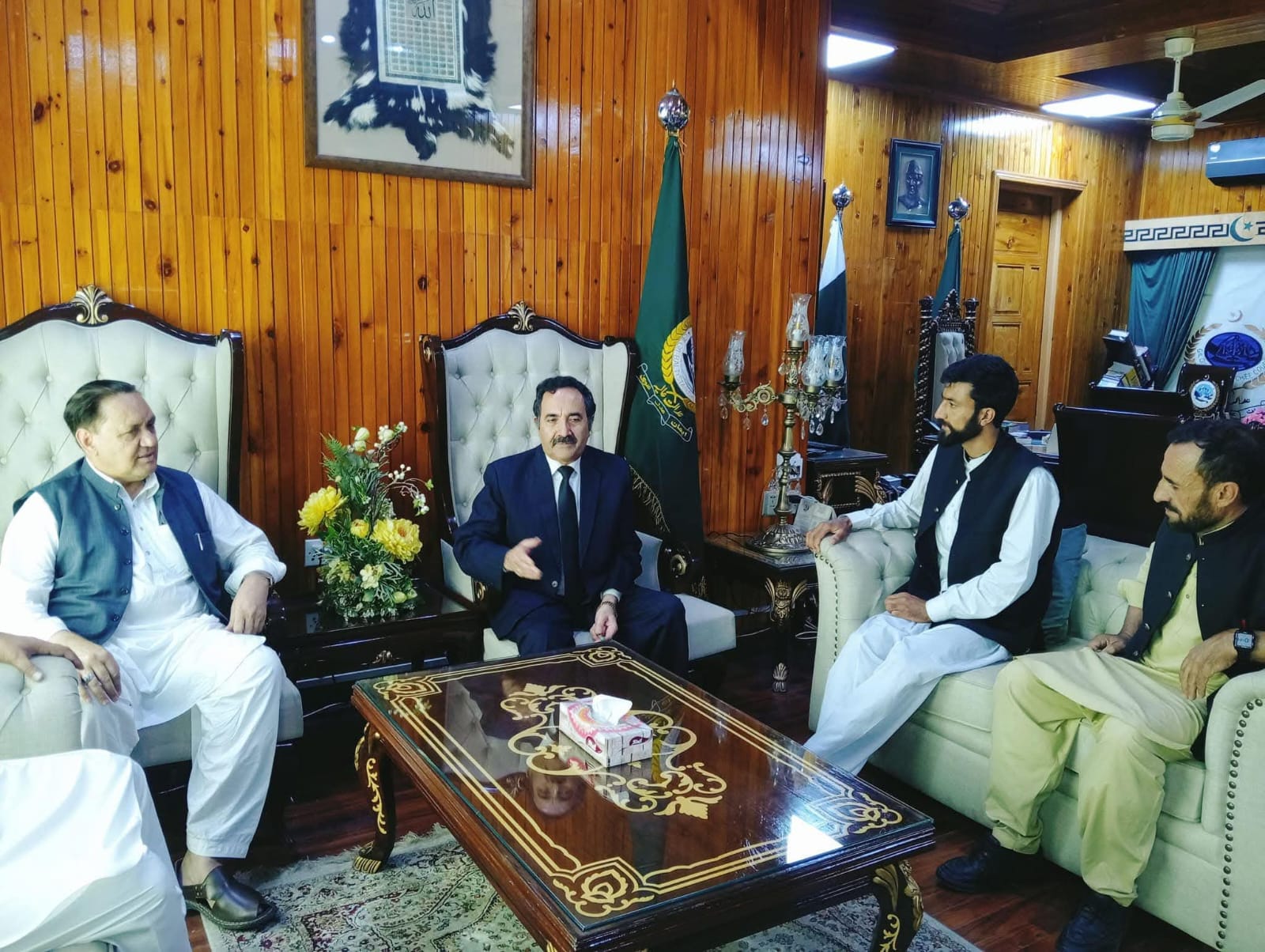 Chief Justice GB Meets National Heroes Who Saved 300 Lives.